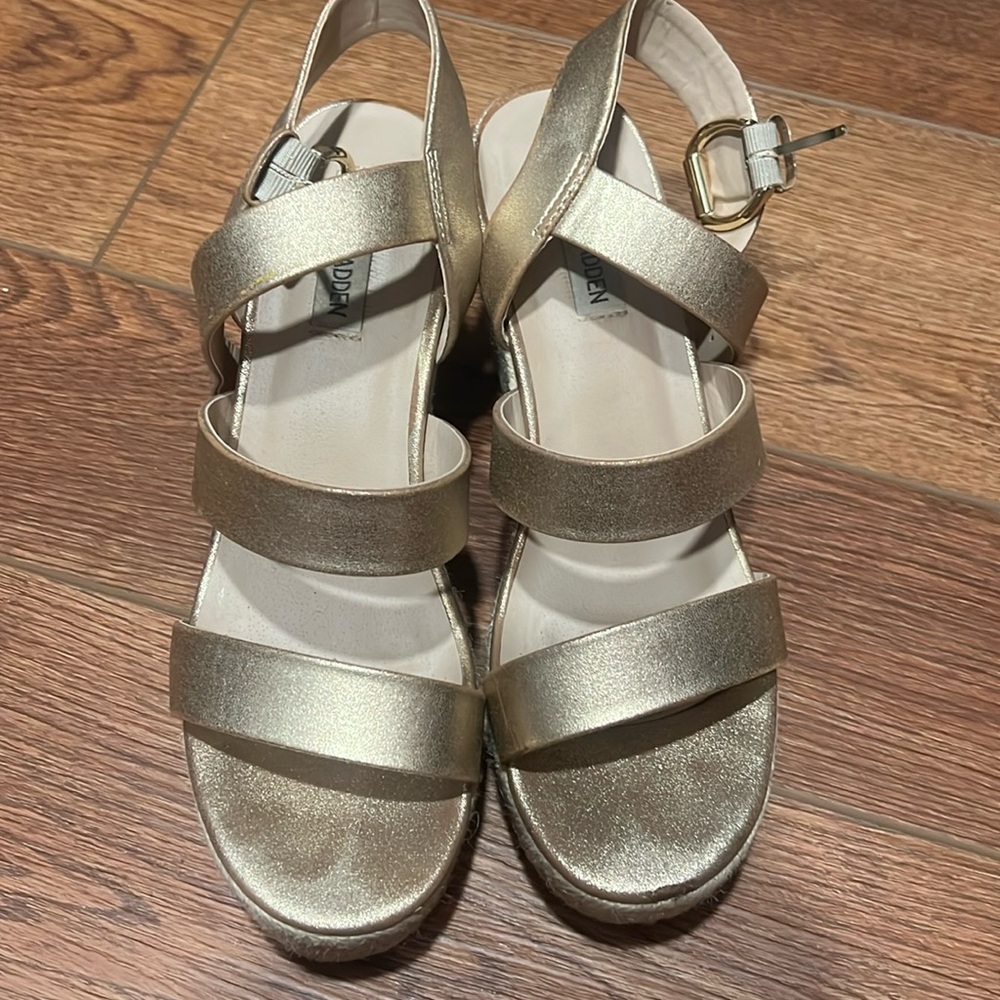 Steve Madden gold espadrille wedges